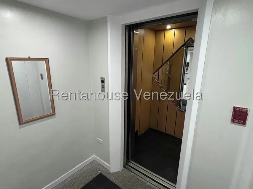 Apartamento (1 Nivel) en Venta en Montecristo, Distrito Metropolitano - 19