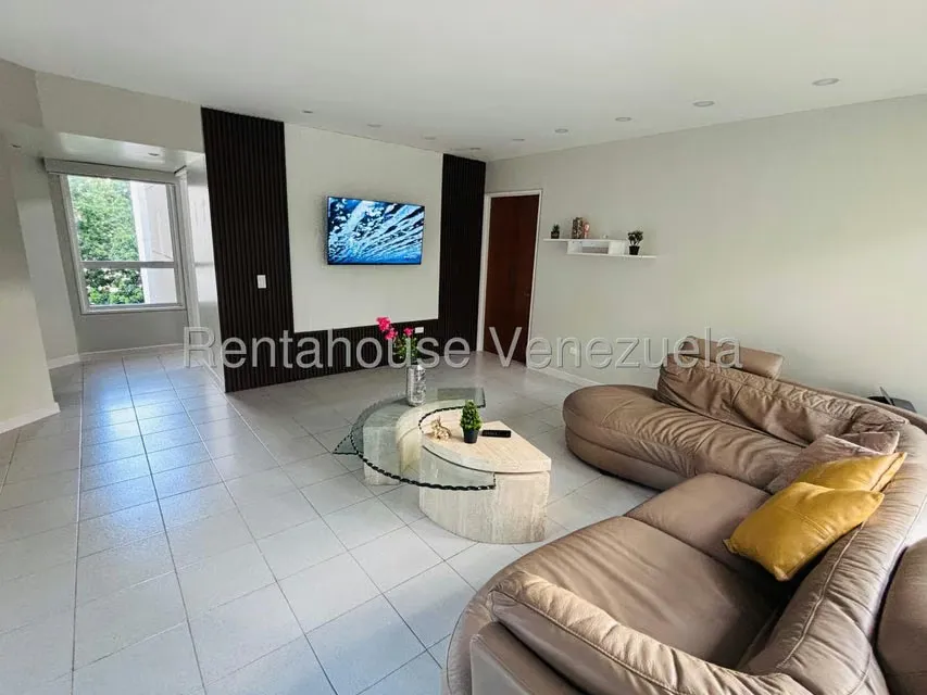 Apartamento (1 Nivel) en Venta en Montecristo, Distrito Metropolitano - 2