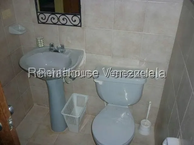 Apartamento (1 Nivel) en Alquiler en Prebo II, Carabobo - 20