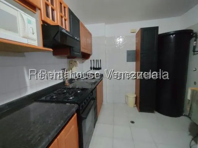 Apartamento (1 Nivel) en Alquiler en Prebo II, Carabobo - 23