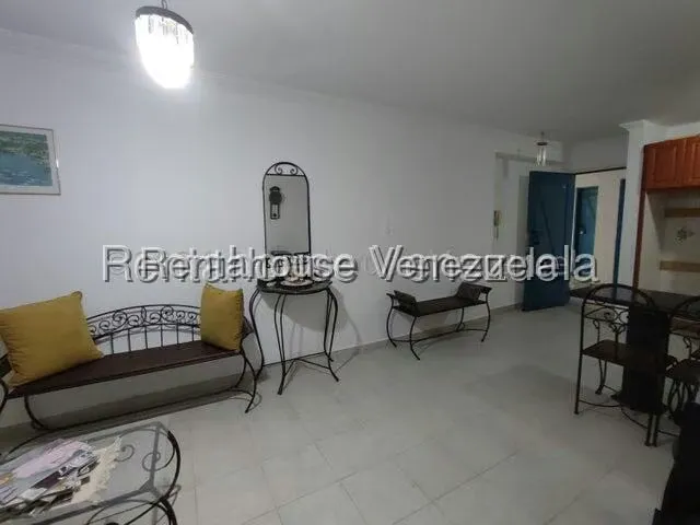Apartamento (1 Nivel) en Alquiler en Prebo II, Carabobo - 10