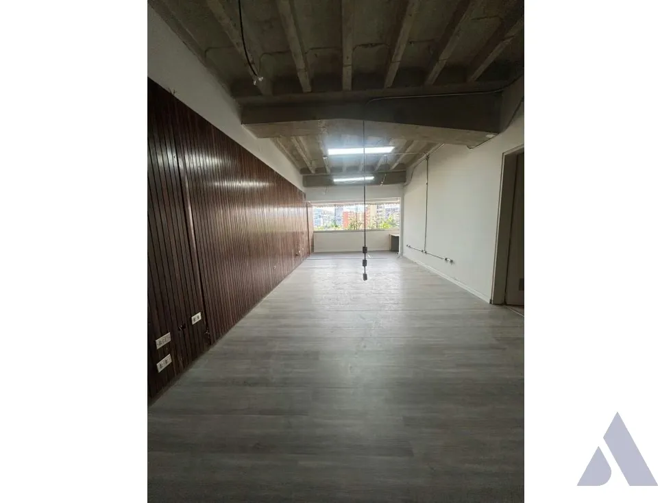 Alquilo oficina 43m2 El Rosal 9344 - 4