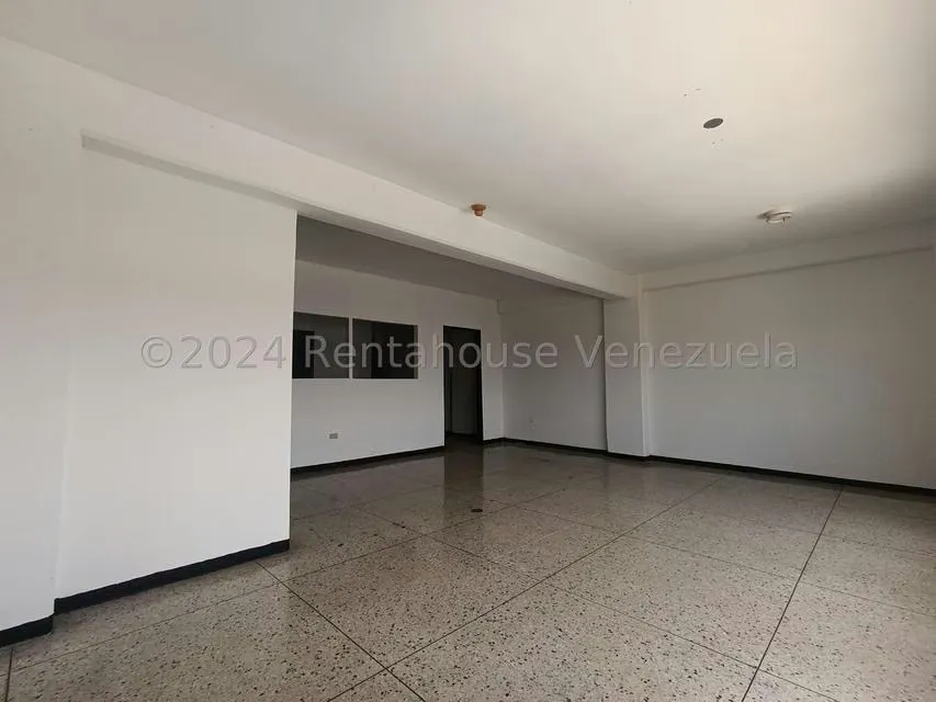 Local Comercial en Venta en Centro, Lara - 11