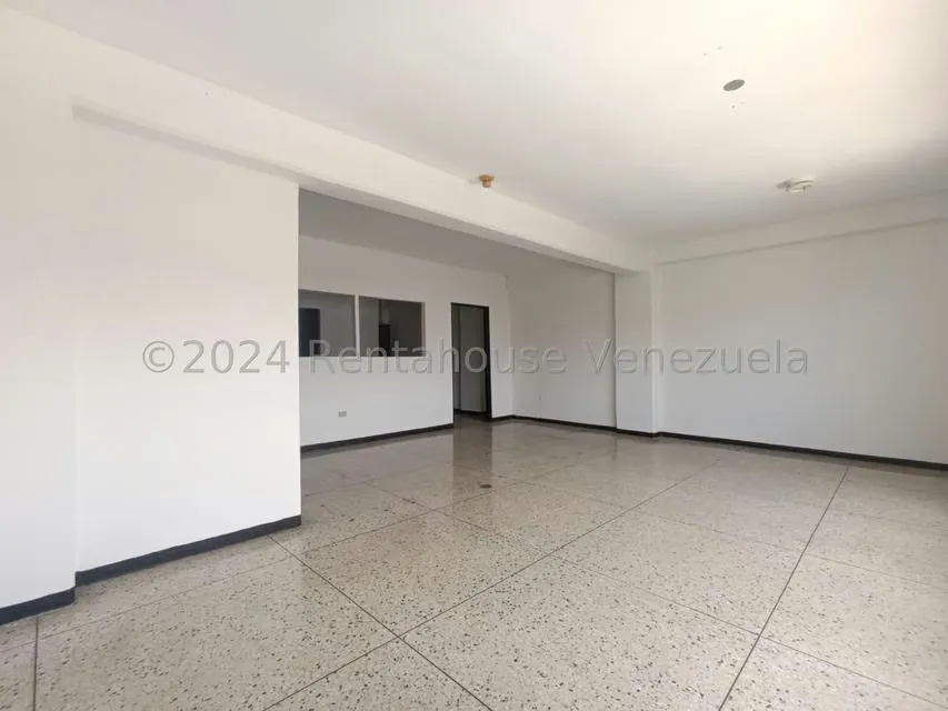 Local Comercial en Venta en Centro, Lara - 12