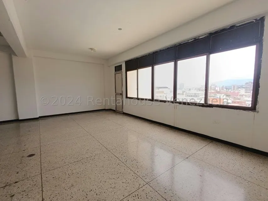 Local Comercial en Venta en Centro, Lara - 13