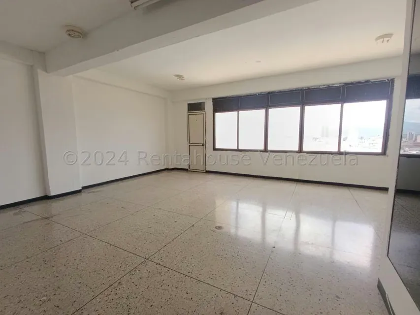 Local Comercial en Venta en Centro, Lara - 17