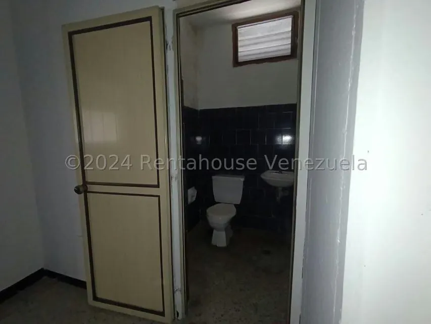 Local Comercial en Venta en Centro, Lara - 25