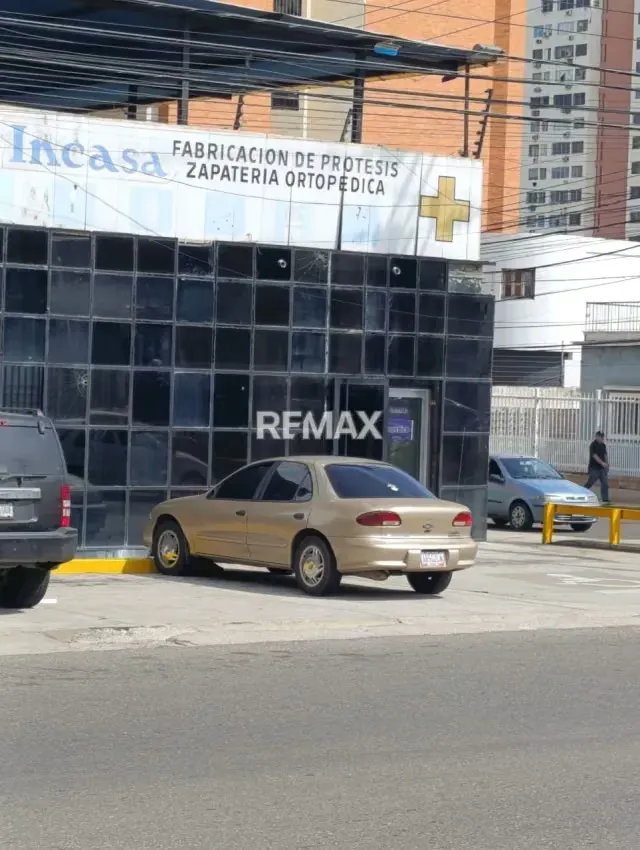 LOCAL COMERCIAL EN EL SECTOR LAS MERCEDES