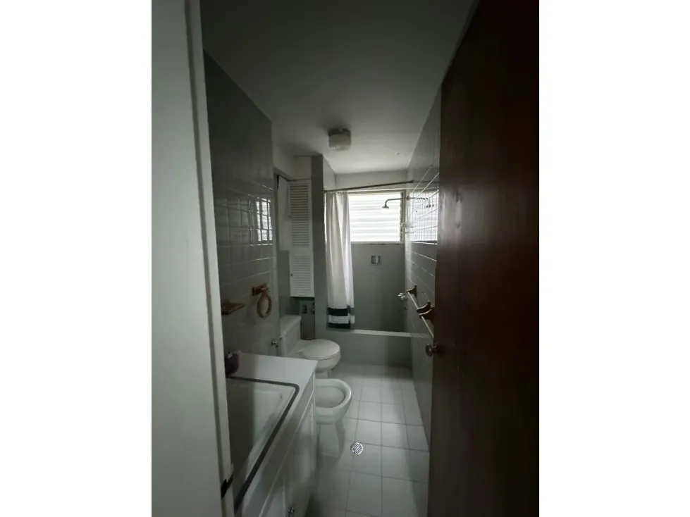 Edificio, Las Mercedes, Mun. Baruta. - 21