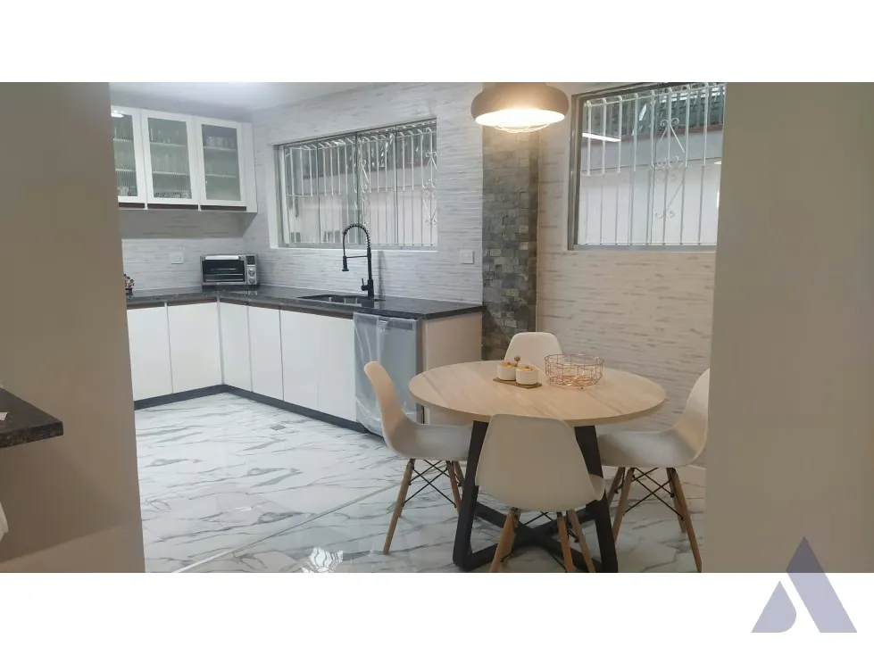Vendo casa actualizada 440m2 5h/6b/2p Los Naranjos 2112 - 11