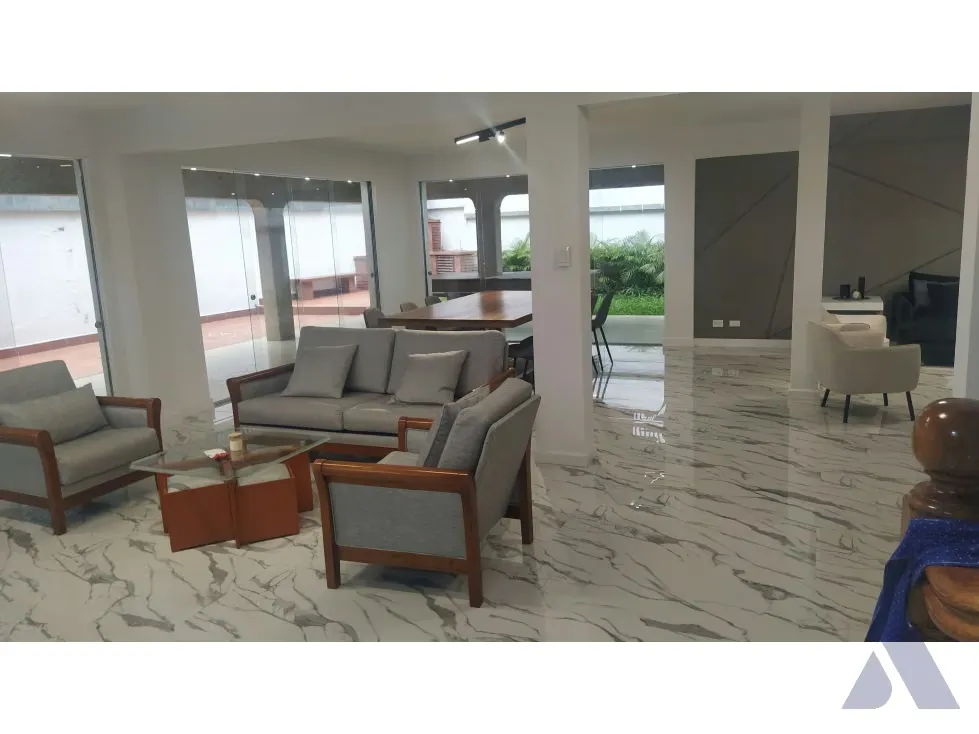 Vendo casa actualizada 440m2 5h/6b/2p Los Naranjos 2112 - 22