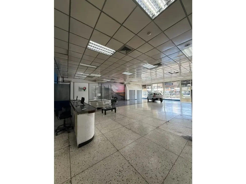 Se vende/alquila Galpon 3.000m² Av Nueva Granada - 5