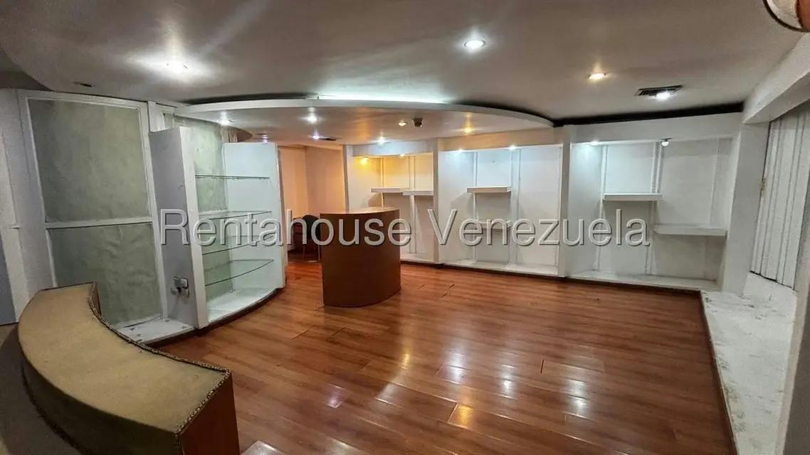 Local Comercial en Alquiler en El Cafetal, Distrito Metropolitano - 3