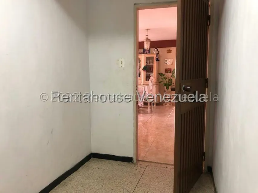 Apartamento (1 Nivel) en Venta en Camoruco, Carabobo - 25