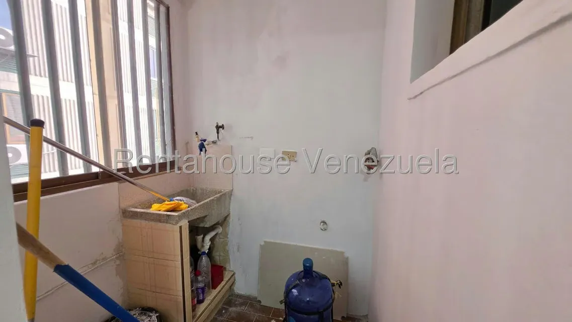 Apartamento (1 Nivel) en Alquiler en Los Cardones, Lara - 12