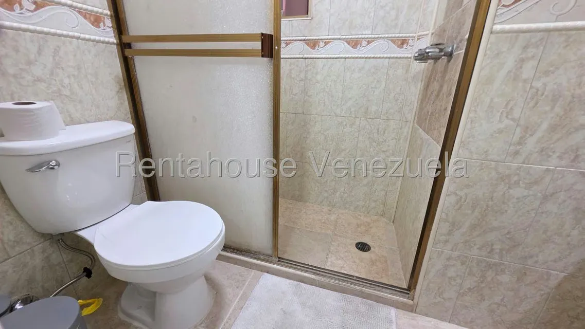 Apartamento (1 Nivel) en Alquiler en Los Cardones, Lara - 14