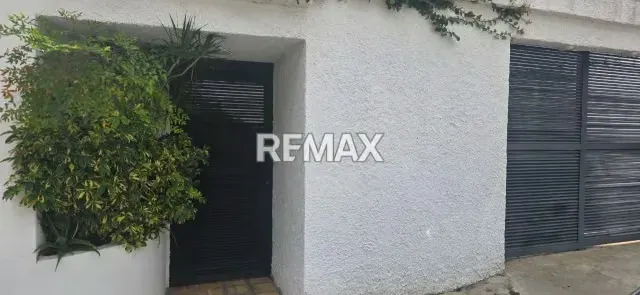 Se Alquila Anexo en la Urbanizacion Lomas de Prados del Este