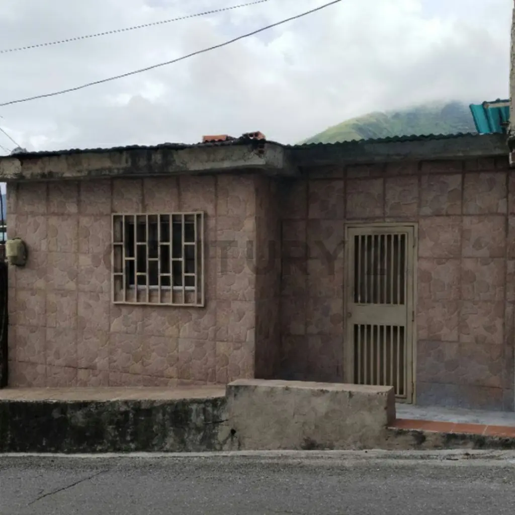 La Pastora vendo ¡Oportunidad! Casa 3 Niveles, 216 m2, 4H/2 ½ B, Sólo $ 45.000 - 6