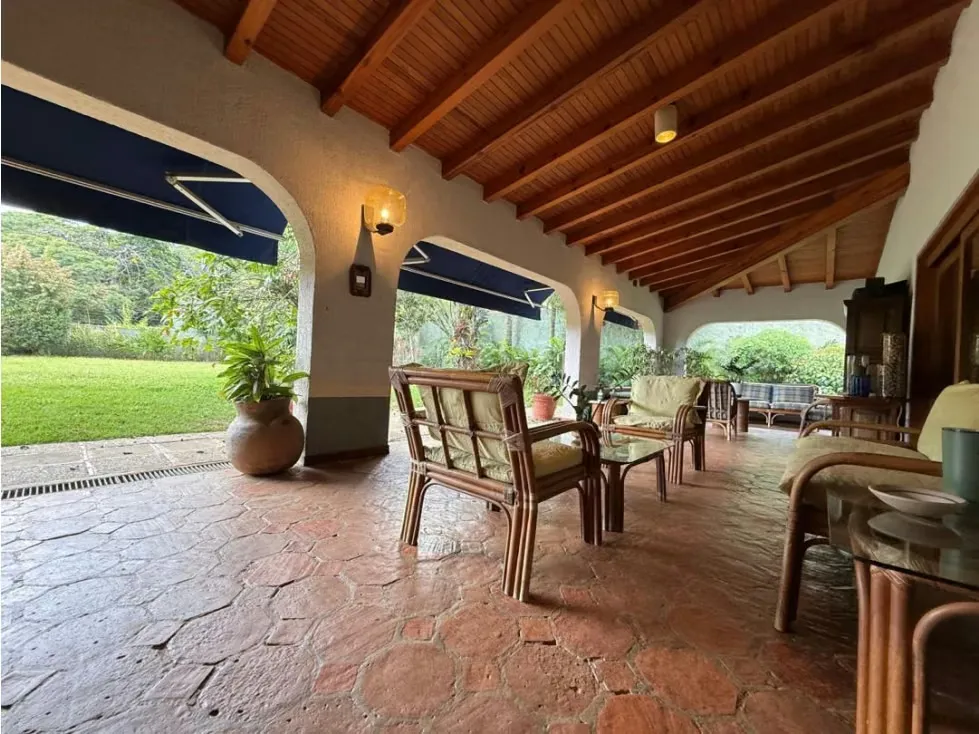 Se vende casa 2000m2 4H+2S/4.5B+S/6P Country Club - 9
