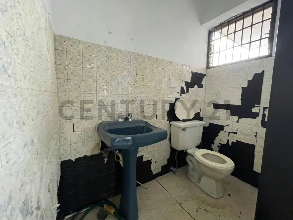 Local Comercial en Alquiler en Puente Hierro - 4