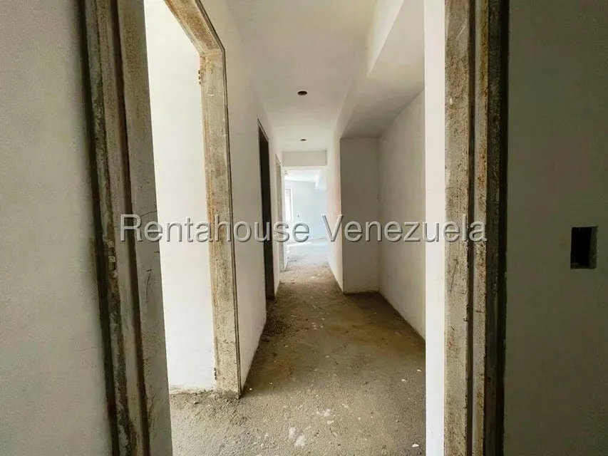 Apartamento (Penthouse) en Venta en Los Dos Caminos, Distrito Metropolitano - 67