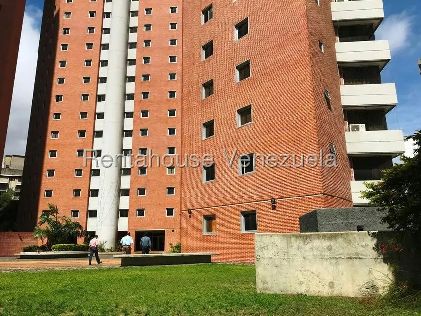 Apartamento (Penthouse) en Venta en Los Dos Caminos, Distrito Metropolitano - 81