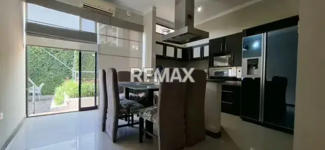 SE ALQUILA APARTAMENTO EN PUEBLO NUEVO