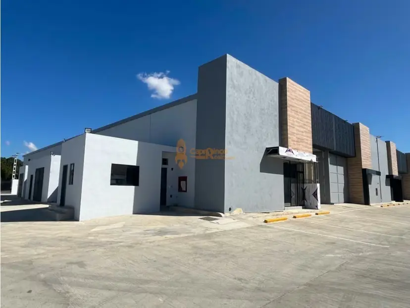 En venta GALPON INDUSTRIAL con financiamiento en San Diego