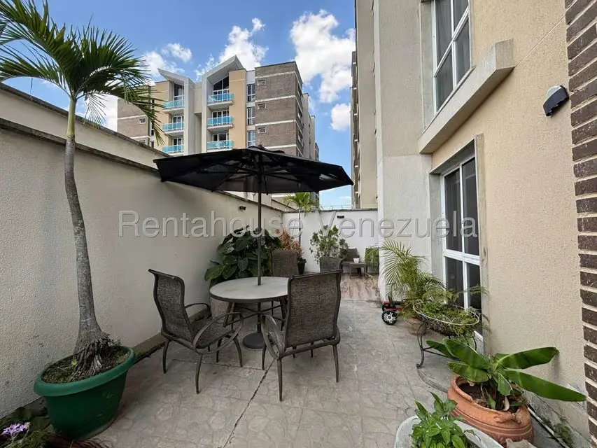Apartamento (1 Nivel) en Venta en Trigal Norte, Carabobo - 16