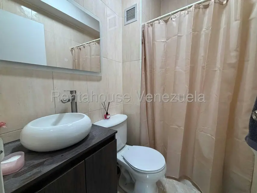 Apartamento (1 Nivel) en Venta en Trigal Norte, Carabobo - 17