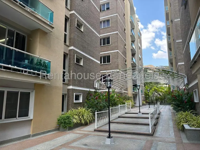 Apartamento (1 Nivel) en Venta en Trigal Norte, Carabobo - 4
