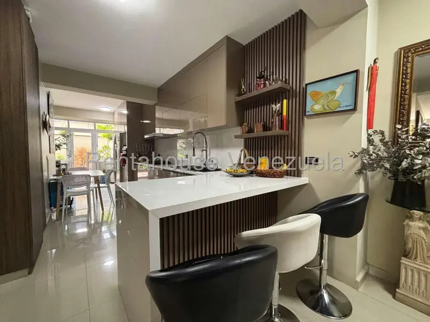 Apartamento (1 Nivel) en Venta en Trigal Norte, Carabobo - 10