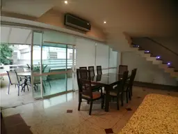 View 10