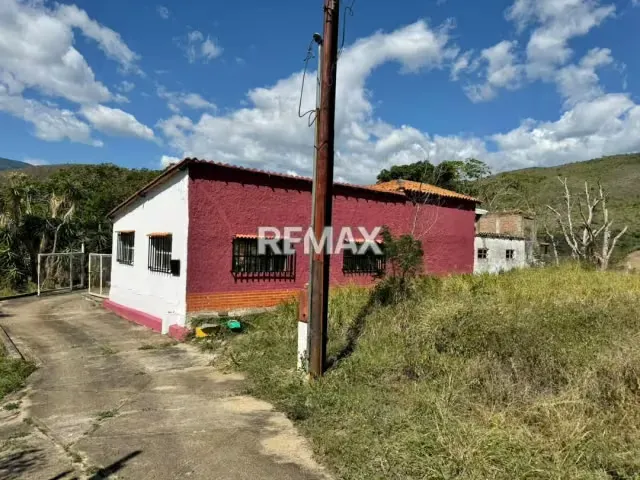 EN VENTA EXCLUSIVA CASA DE CAMPO. (A tan solo 35 min de san Cristóbal LOBATERA aldea Zaragoza - 2