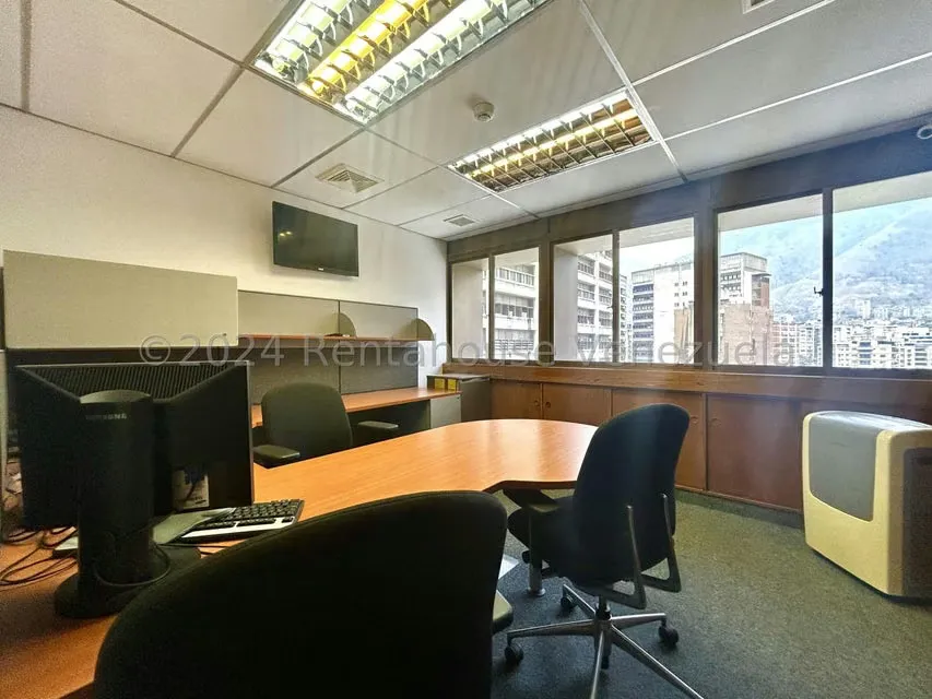 Oficina en Venta en Los Palos Grandes, Distrito Metropolitano - 14