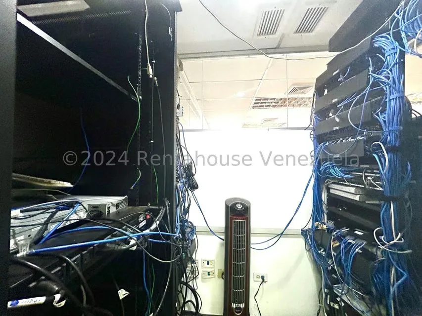 Oficina en Venta en Los Palos Grandes, Distrito Metropolitano - 19