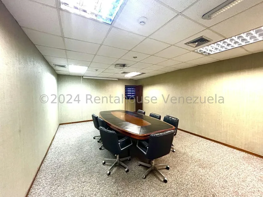 Oficina en Venta en Los Palos Grandes, Distrito Metropolitano - 5