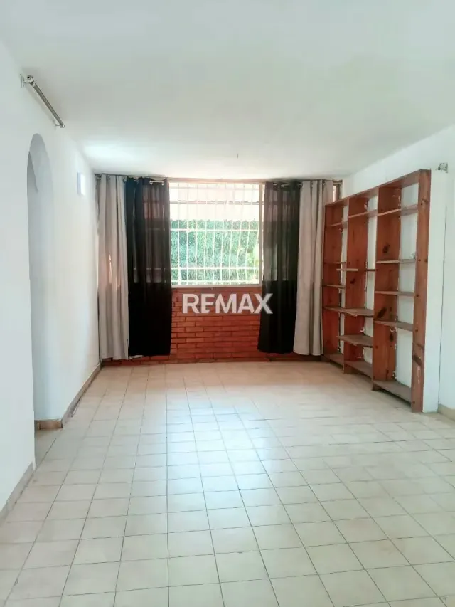 En venta lindo apartamento sin amoblar en piso 1 - 3