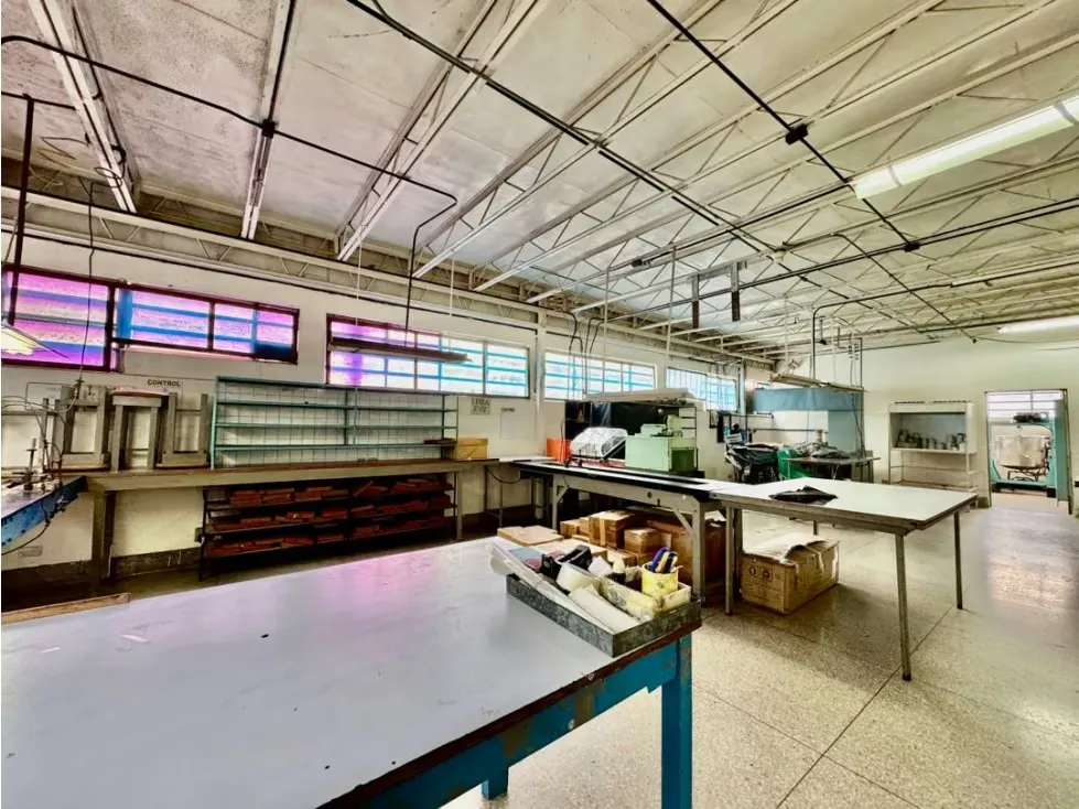 Se vende galpon industrial 3.000m2 Baruta - 19