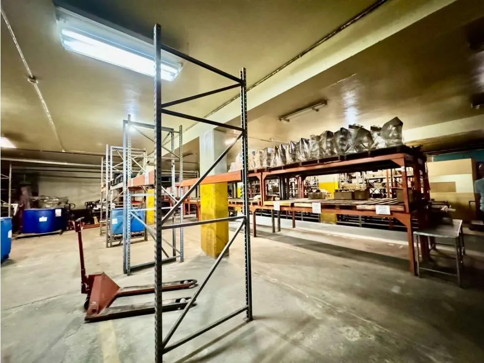 Se vende galpon industrial 3.000m2 Baruta - 3
