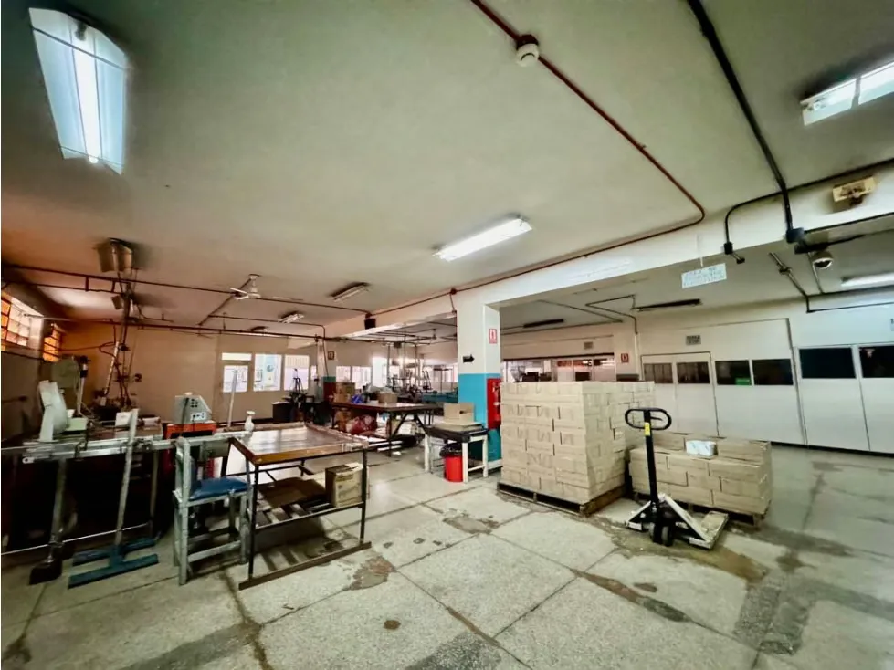 Se vende galpon industrial 3.000m2 Baruta - 8