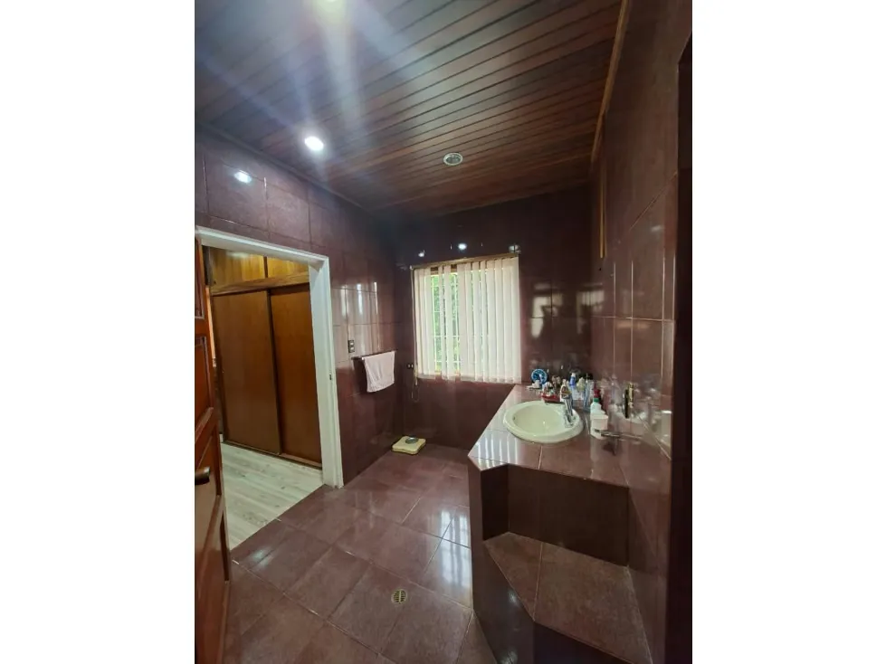Vendo casa familiar 450m2 Alta Florida 2845 - 39