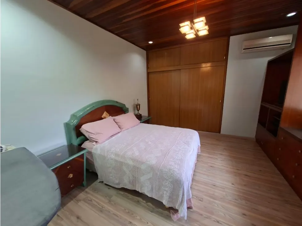 Vendo casa familiar 450m2 Alta Florida 2845 - 47