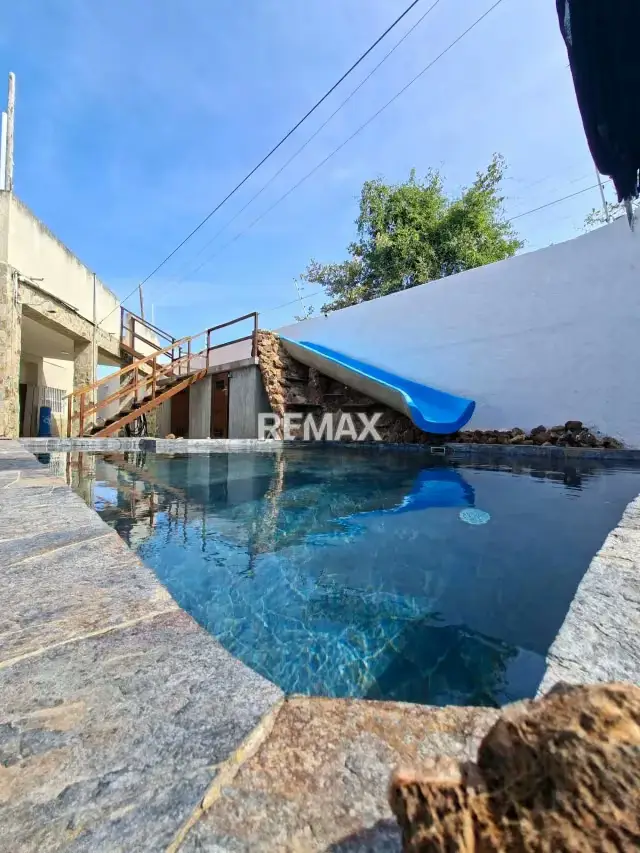 EN VENTA CASA EN PLAYA EL AGUA