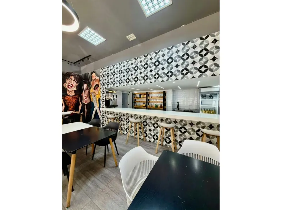 Se vende Local Comercial 2b/7p 121m² El Paraíso