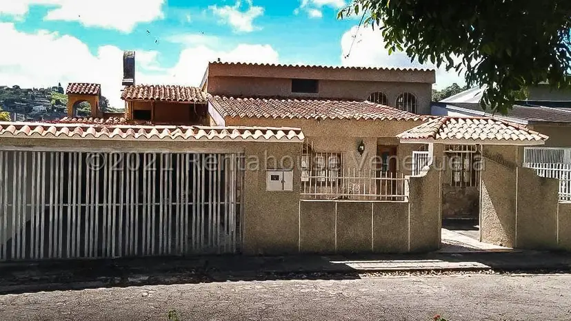 Casa (Multipes Niveles) en Venta en Los Castores, Miranda