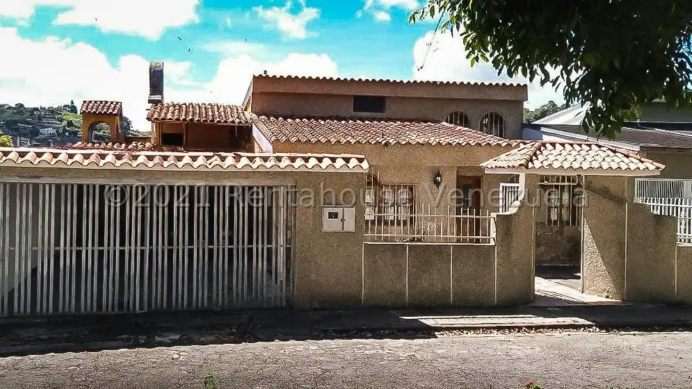 Casa (Multipes Niveles) en Venta en Los Castores, Miranda