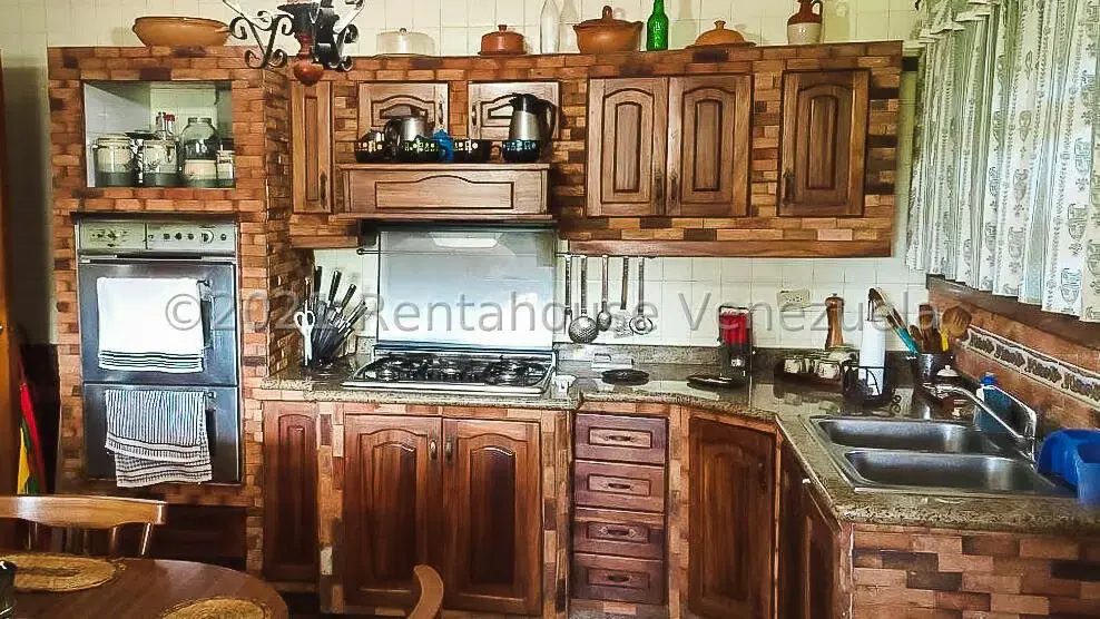 Casa (Multipes Niveles) en Venta en Los Castores, Miranda - 16