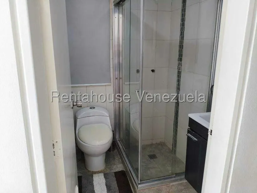 Apartamento (1 Nivel) en Venta en Parque Caiza, Distrito Metropolitano - 16