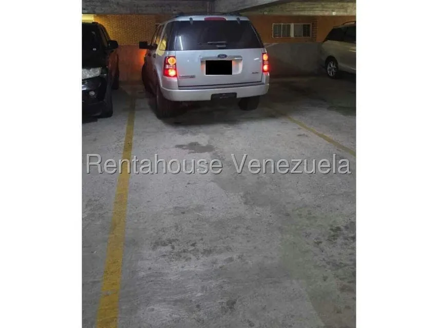 Apartamento (1 Nivel) en Venta en Parque Caiza, Distrito Metropolitano - 25
